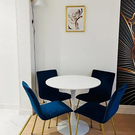 Glamour Chic En Hyper Centre Pour 4 - Wifi - Sauna Pour 2 - Mylittlestay Appartement *